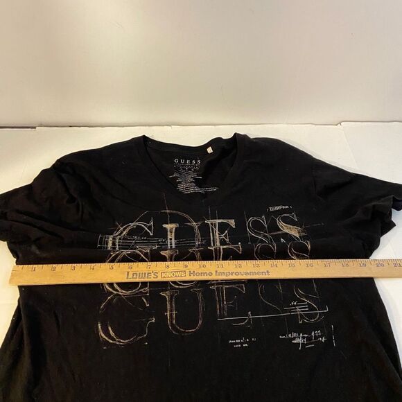 Guess Los Angeles large black t shirt top vneck spellout - Picture 4 of 4